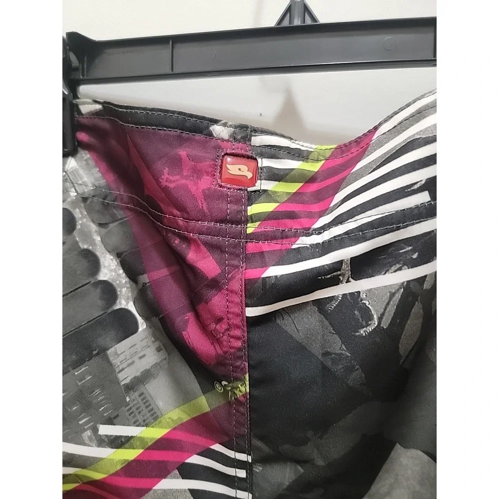 Tony Hawk Sz 36 Board Shorts Swim Trunks, Multicolor Graphic Color Block Summer